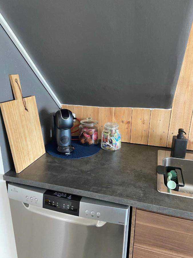 The Little Guesthouse Downtown - Keflavik Airport Exteriör bild