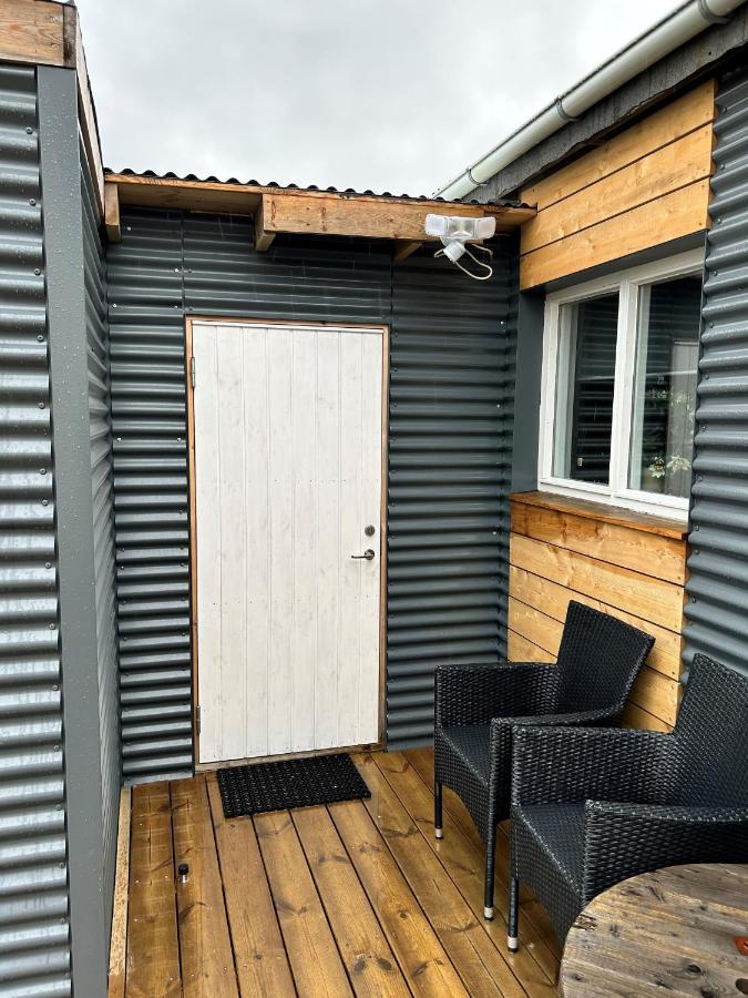 The Little Guesthouse Downtown - Keflavik Airport Exteriör bild