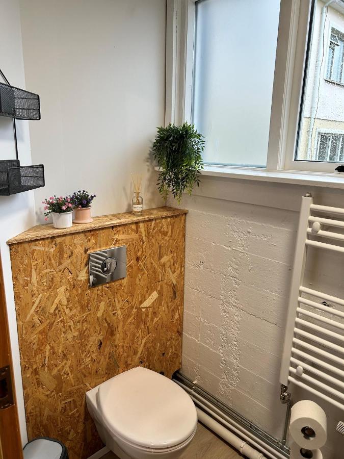 The Little Guesthouse Downtown - Keflavik Airport Exteriör bild