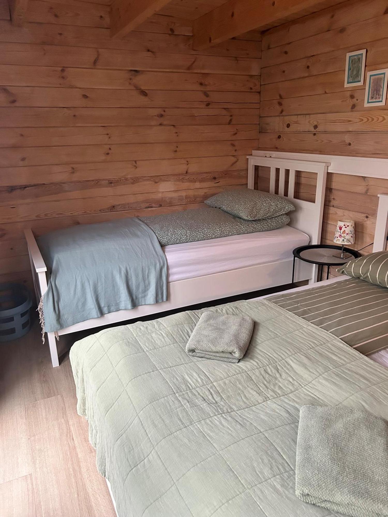The Little Guesthouse Downtown - Keflavik Airport Exteriör bild